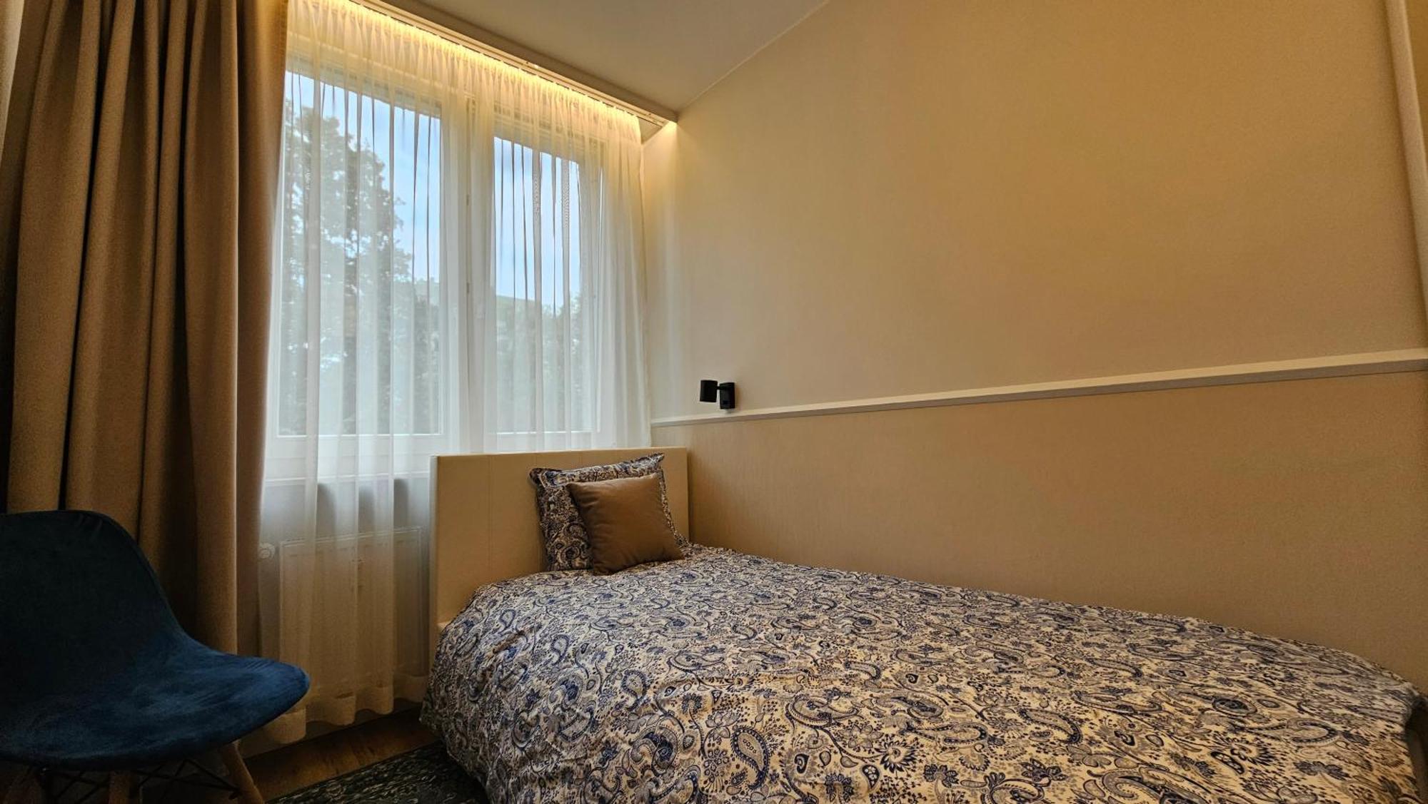 Metro Apartment