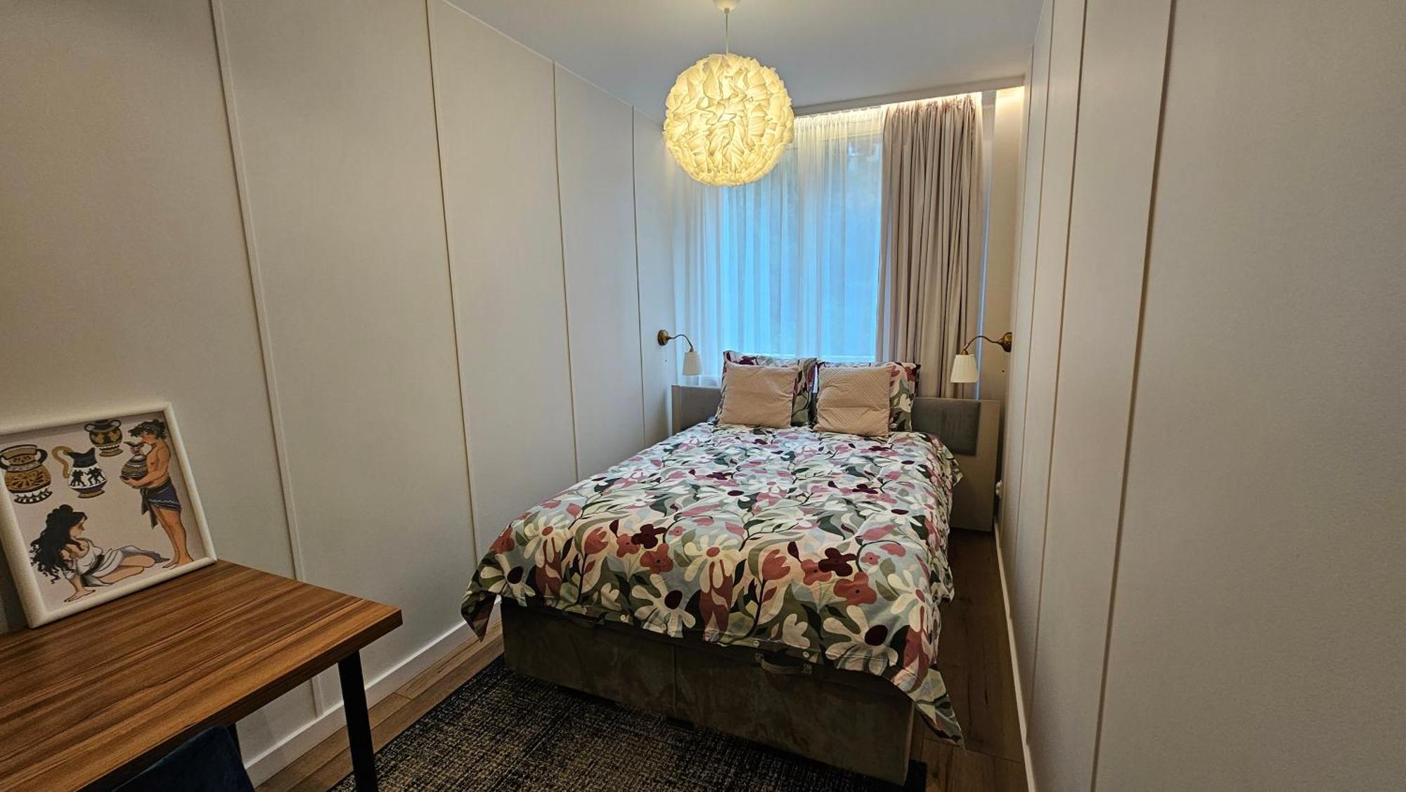 Apartment Metro *